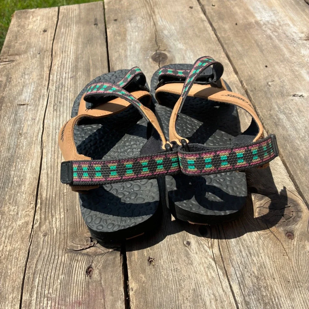 Vintage EXPLORERS Outdoors Hiking Sandals 9 Aztec Geometric Straps Gorpcore